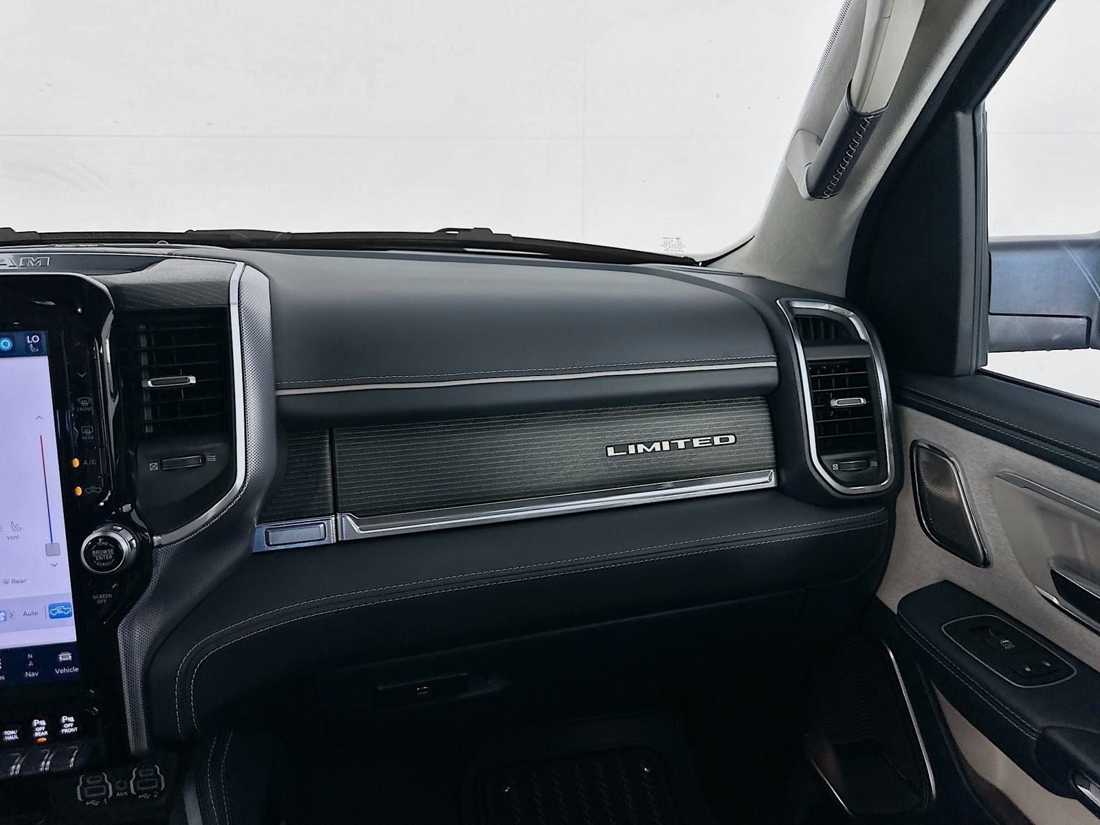 2024 RAM 1500 Limited Crew Cab 4x4 5'7' Box