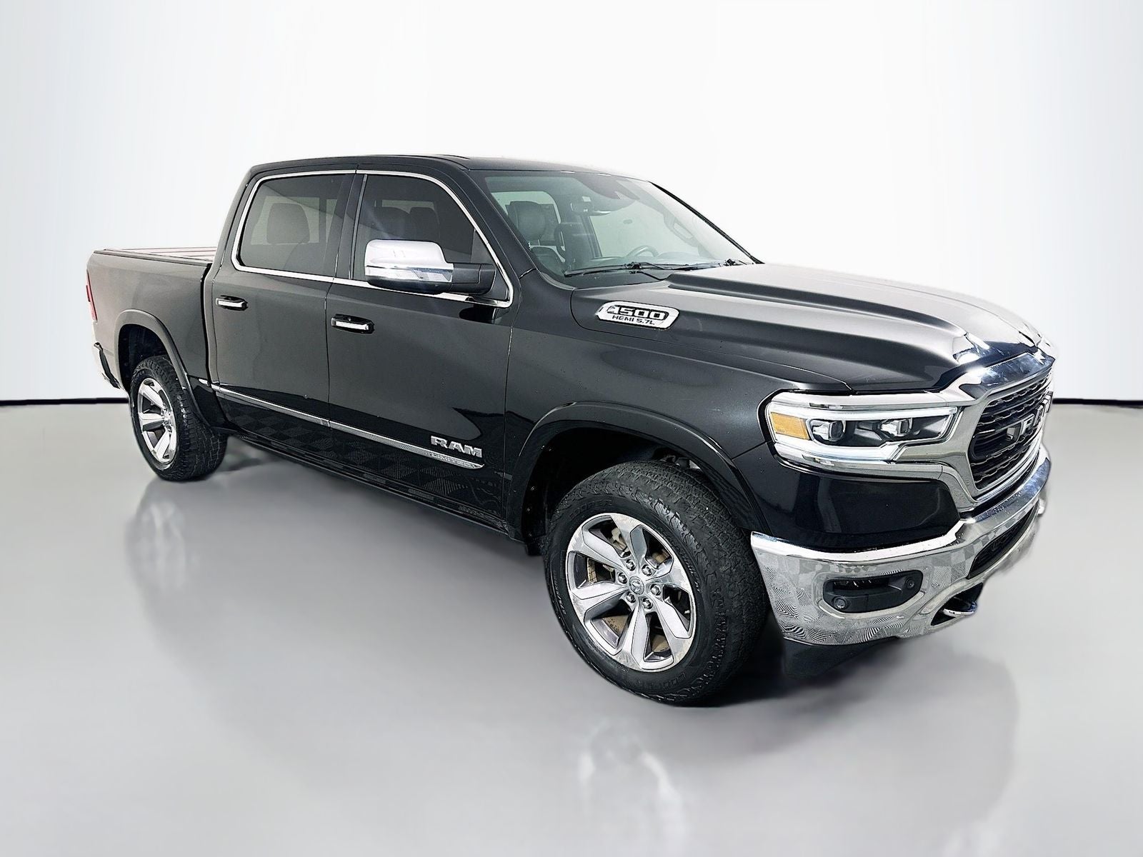 2020 RAM 1500 Limited Crew Cab 4x4 5'7' Box