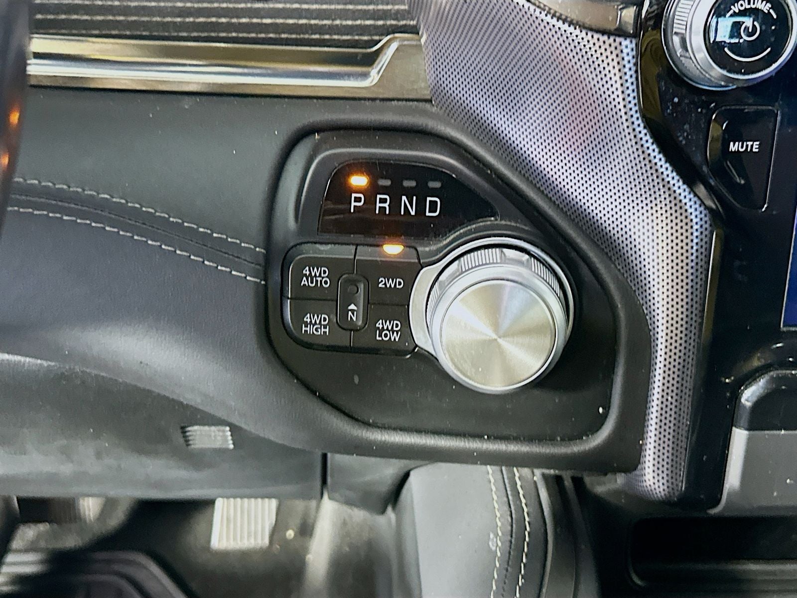 2020 RAM 1500 Limited Crew Cab 4x4 5'7' Box