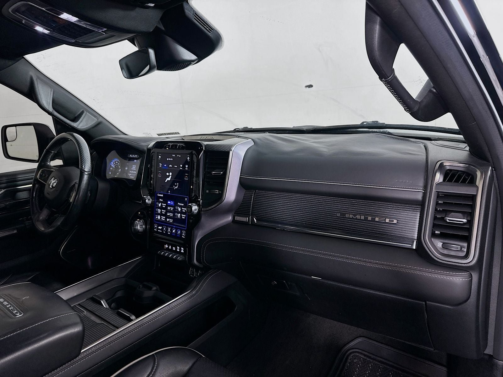 2020 RAM 1500 Limited Crew Cab 4x4 5'7' Box