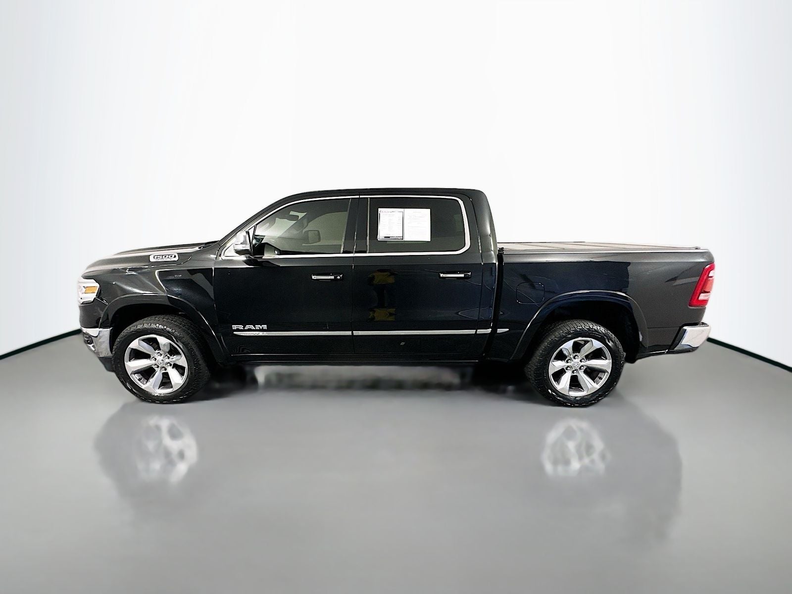 2020 RAM 1500 Limited Crew Cab 4x4 5'7' Box