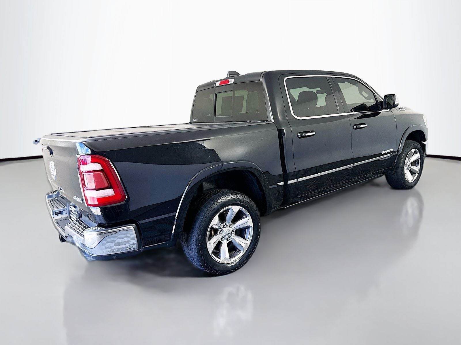 2020 RAM 1500 Limited Crew Cab 4x4 5'7' Box