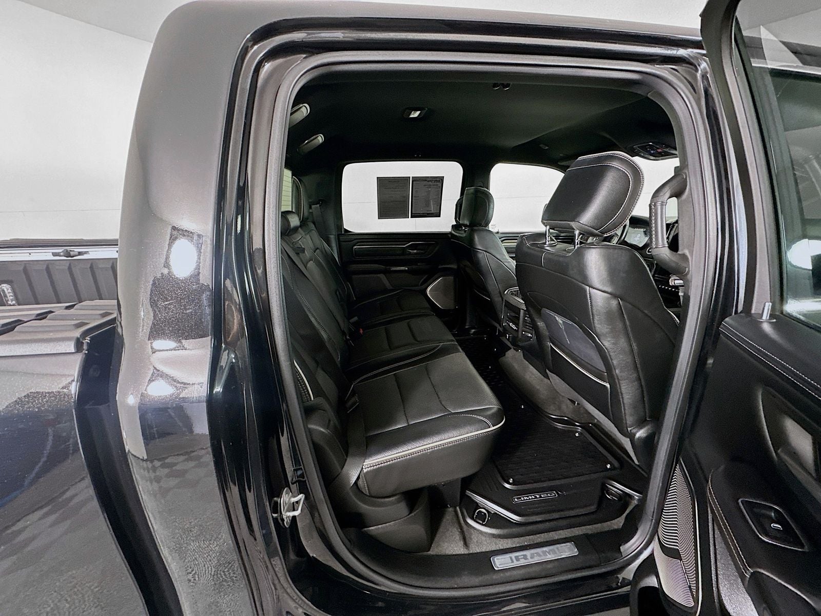 2020 RAM 1500 Limited Crew Cab 4x4 5'7' Box