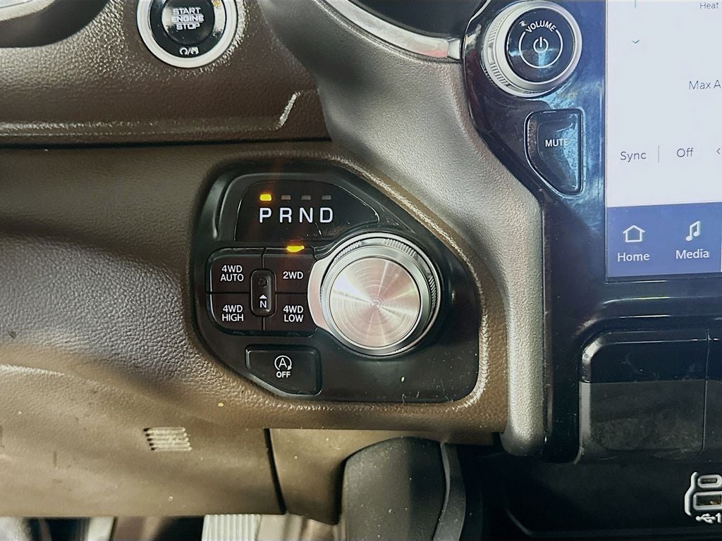 2025 RAM 1500 Laramie Crew Cab 4x4 5'7' Box