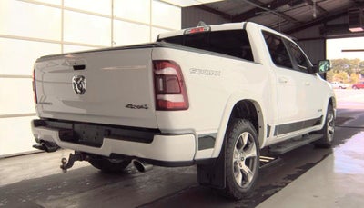 2020 RAM 1500 Laramie Crew Cab 4x4 5'7' Box