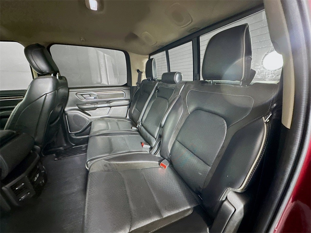 2019 RAM 1500 Laramie Crew Cab 4x4 5'7' Box