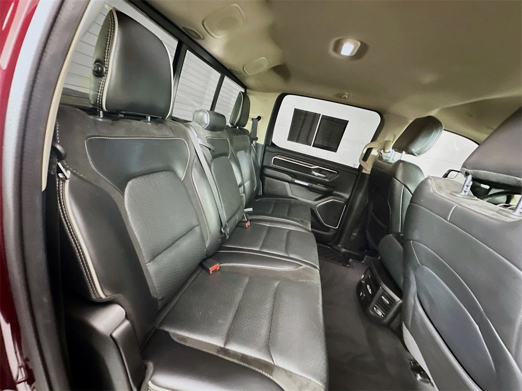 2019 RAM 1500 Laramie Crew Cab 4x4 5'7' Box