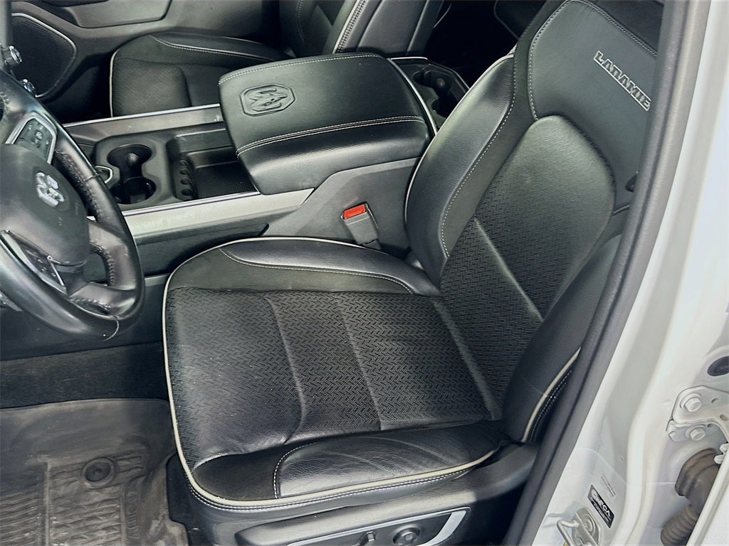 2021 RAM 1500 Laramie Crew Cab 4x4 5'7' Box