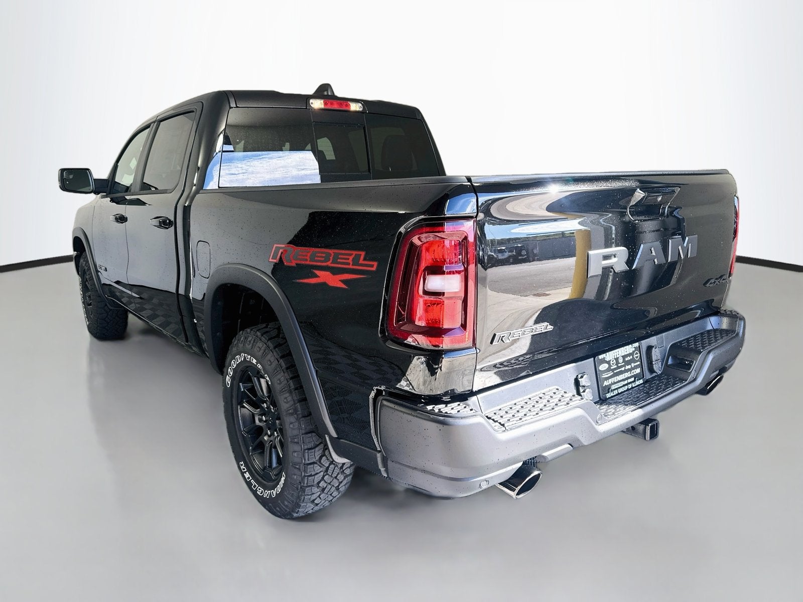 2027 RAM Ram 1500 RAM 1500 REBEL CREW CAB 4X4 5'7' BOX