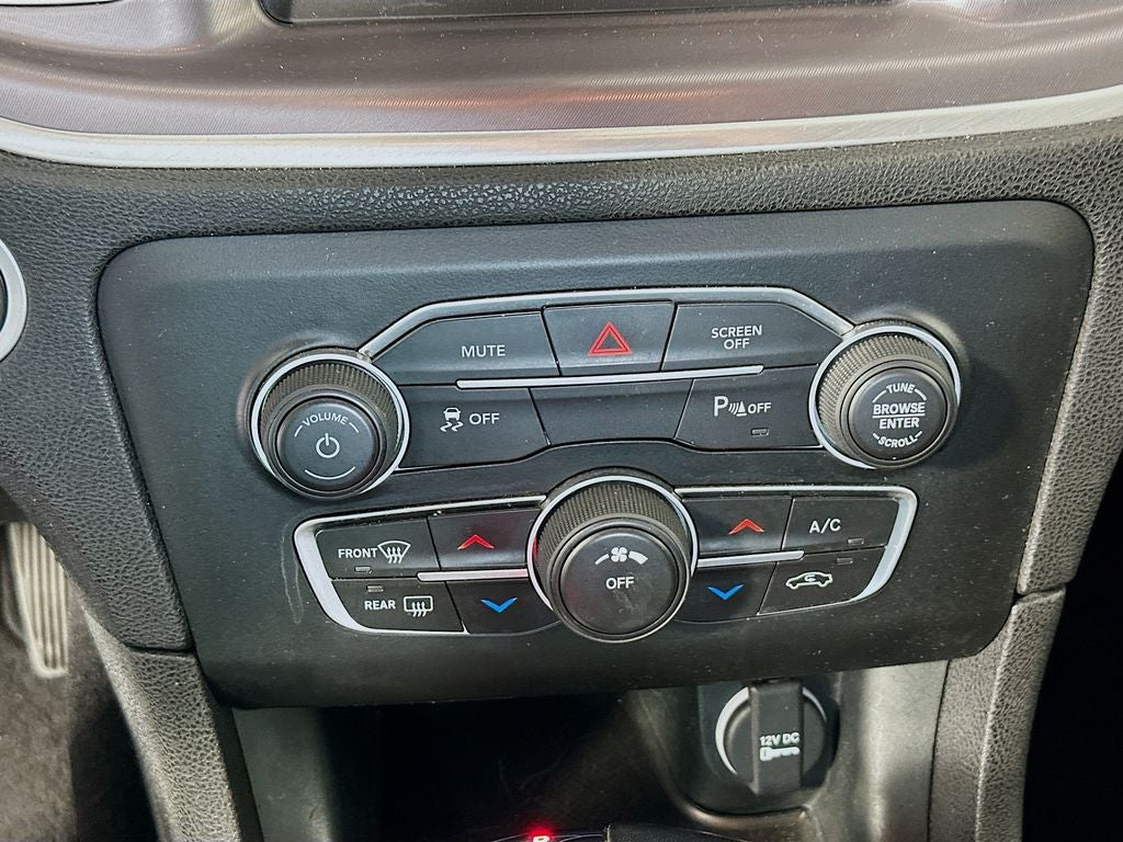 2022 Dodge Charger SXT RWD