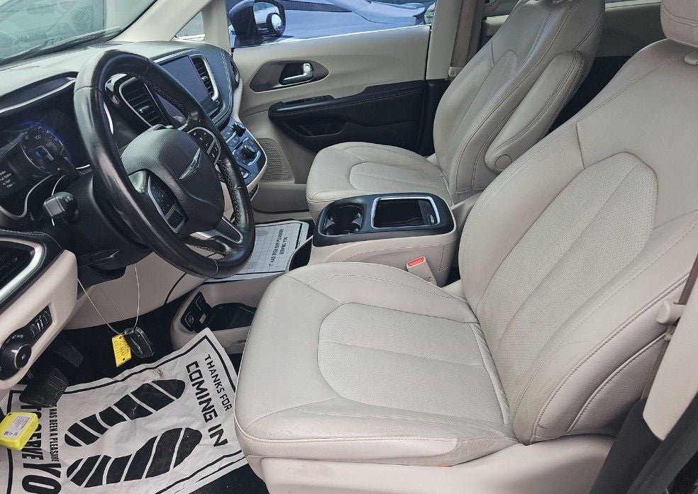 2021 Chrysler Pacifica Touring L