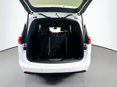 2027 Chrysler Pacifica PACIFICA SELECT
