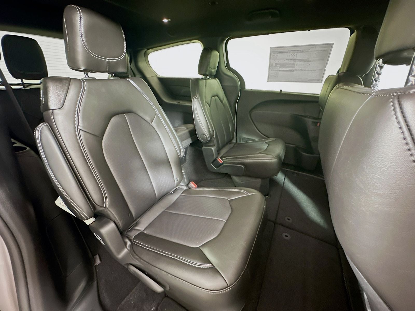 2027 Chrysler Pacifica PACIFICA SELECT