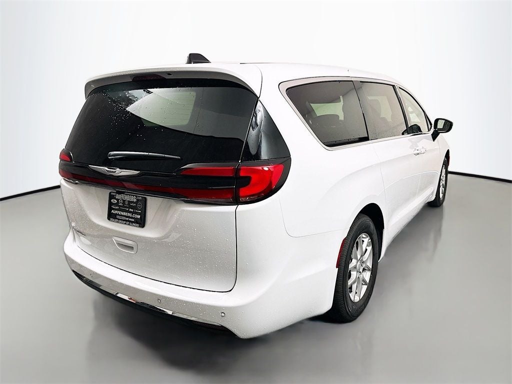 2026 Chrysler Pacifica PACIFICA SELECT