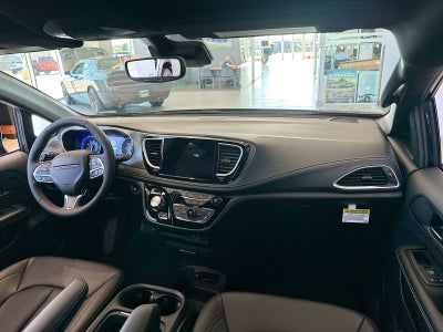 2027 Chrysler Pacifica PACIFICA SELECT
