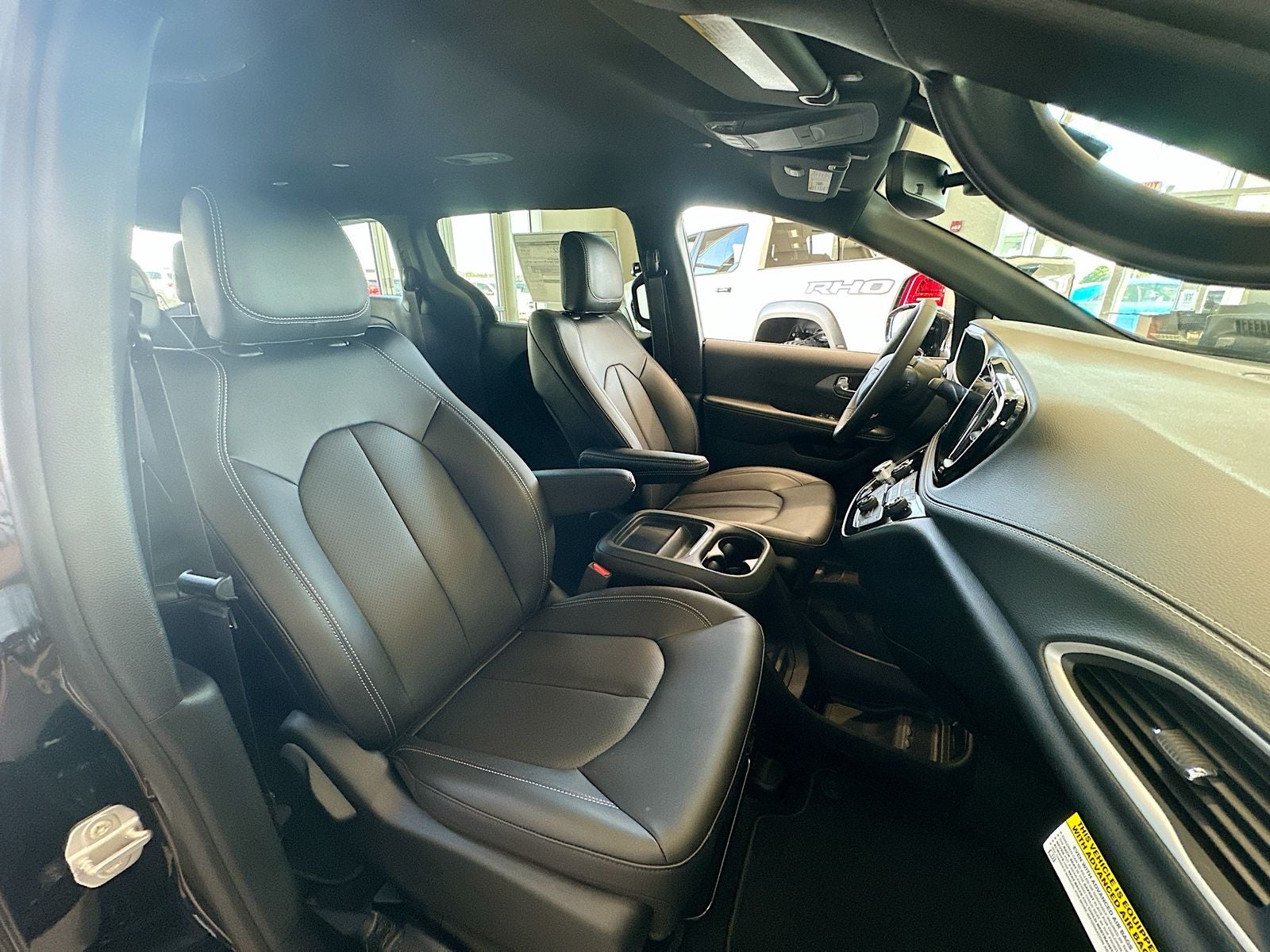2027 Chrysler Pacifica PACIFICA SELECT