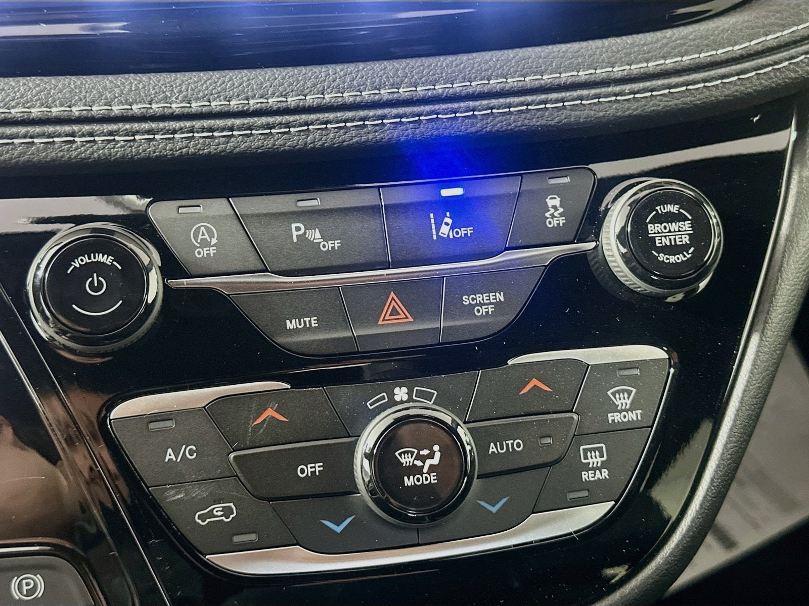 2027 Chrysler Pacifica PACIFICA SELECT