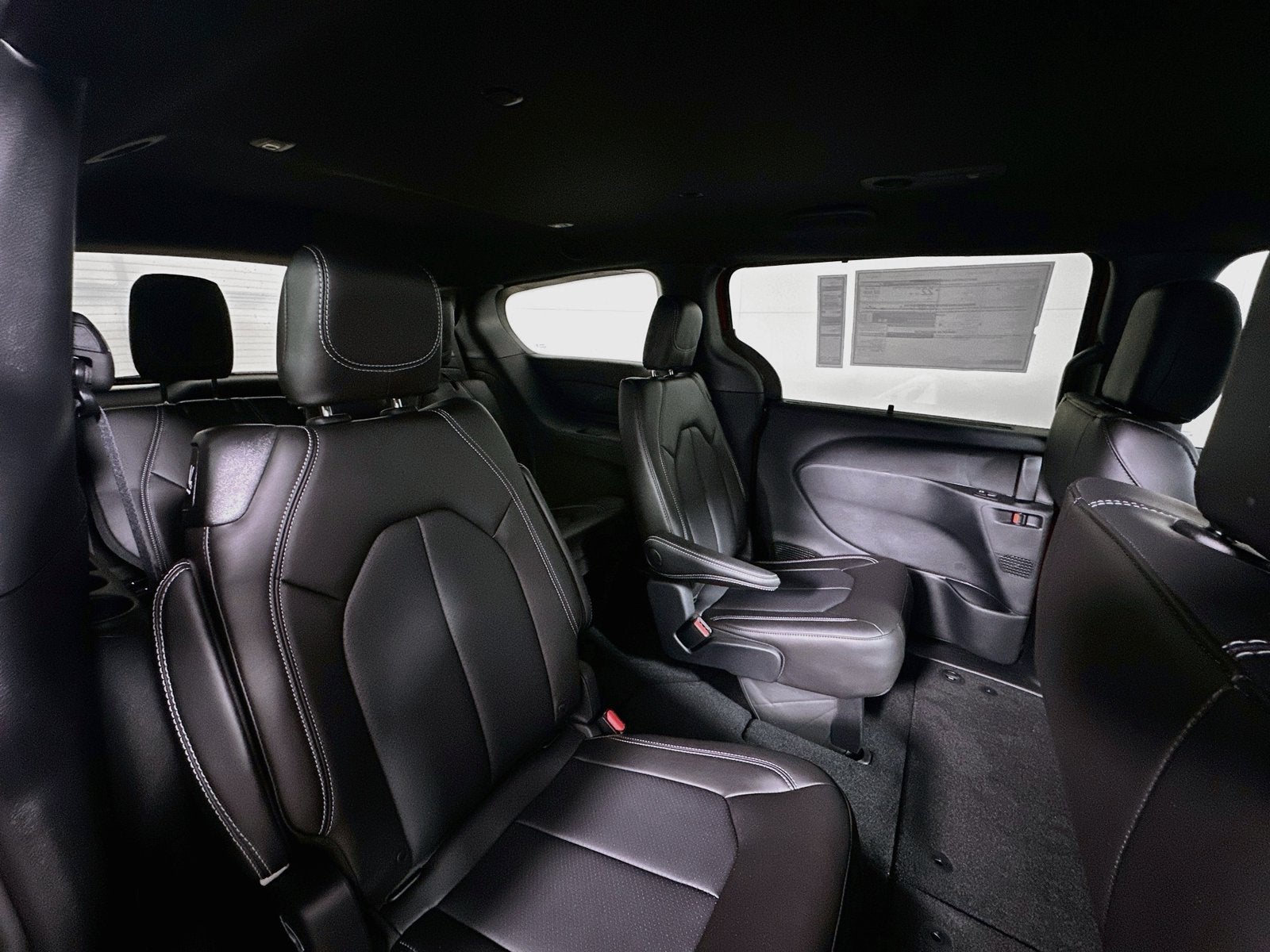 2027 Chrysler Pacifica PACIFICA SELECT