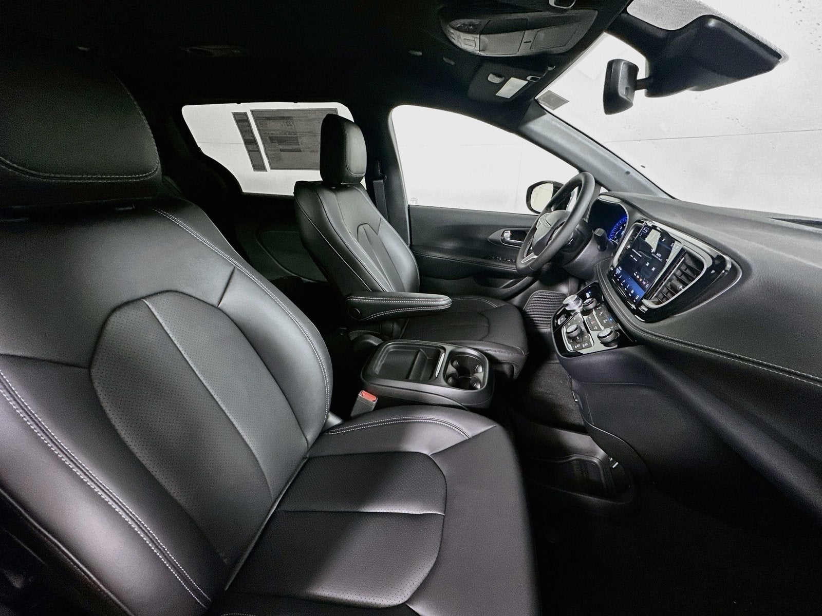 2027 Chrysler Pacifica PACIFICA SELECT