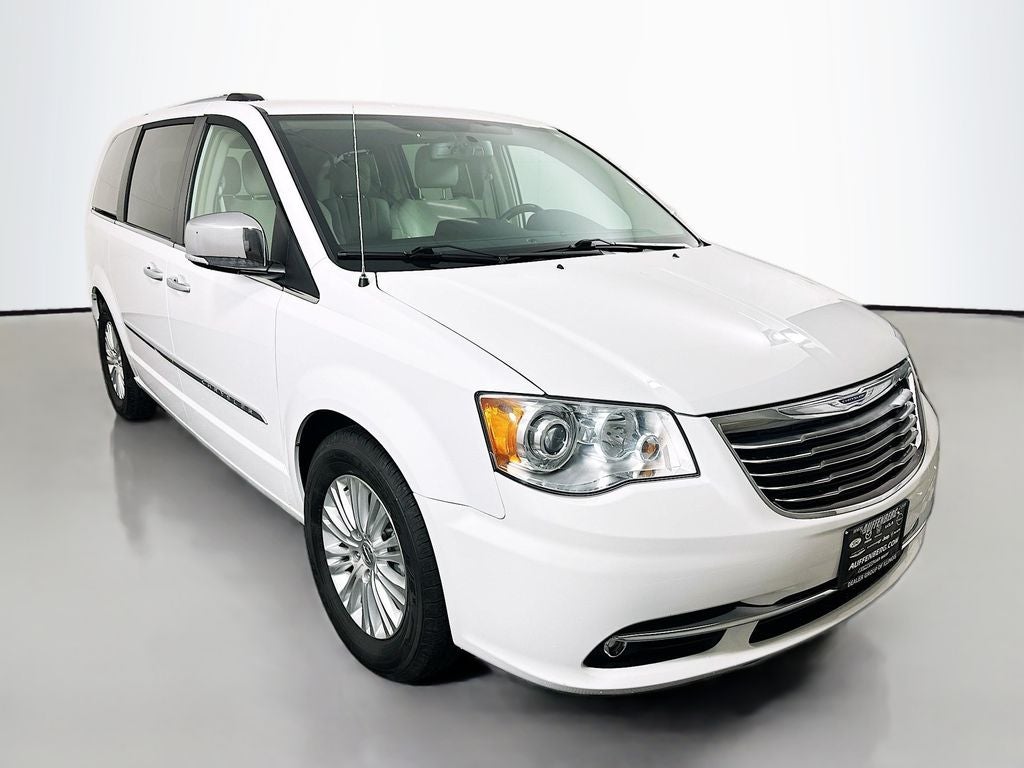 2014 Chrysler Town & Country Limited