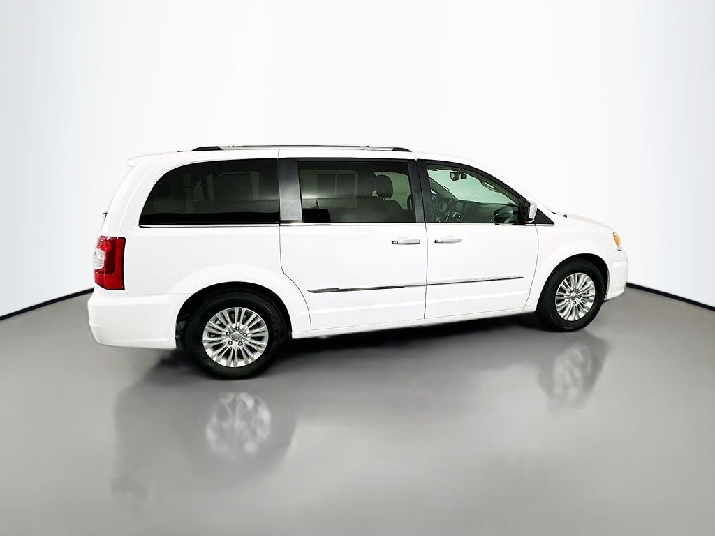 2014 Chrysler Town & Country Limited