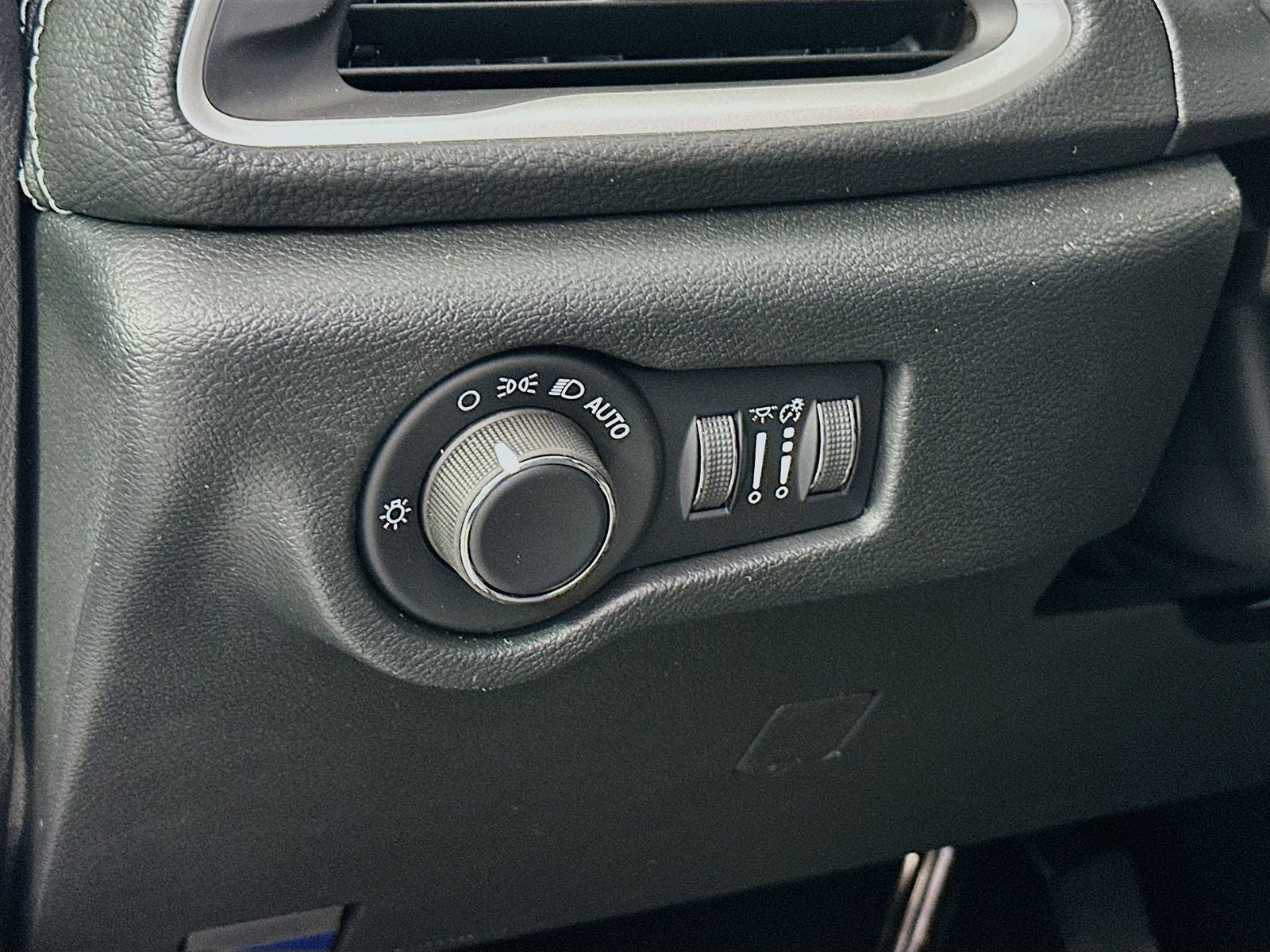 2027 Chrysler Pacifica PACIFICA LIMITED