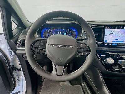 2027 Chrysler Pacifica PACIFICA LIMITED