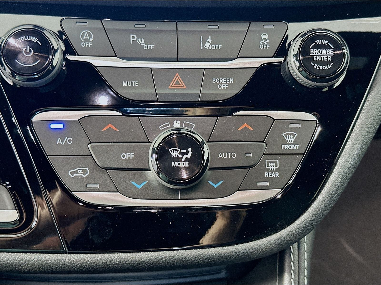 2027 Chrysler Pacifica PACIFICA LIMITED