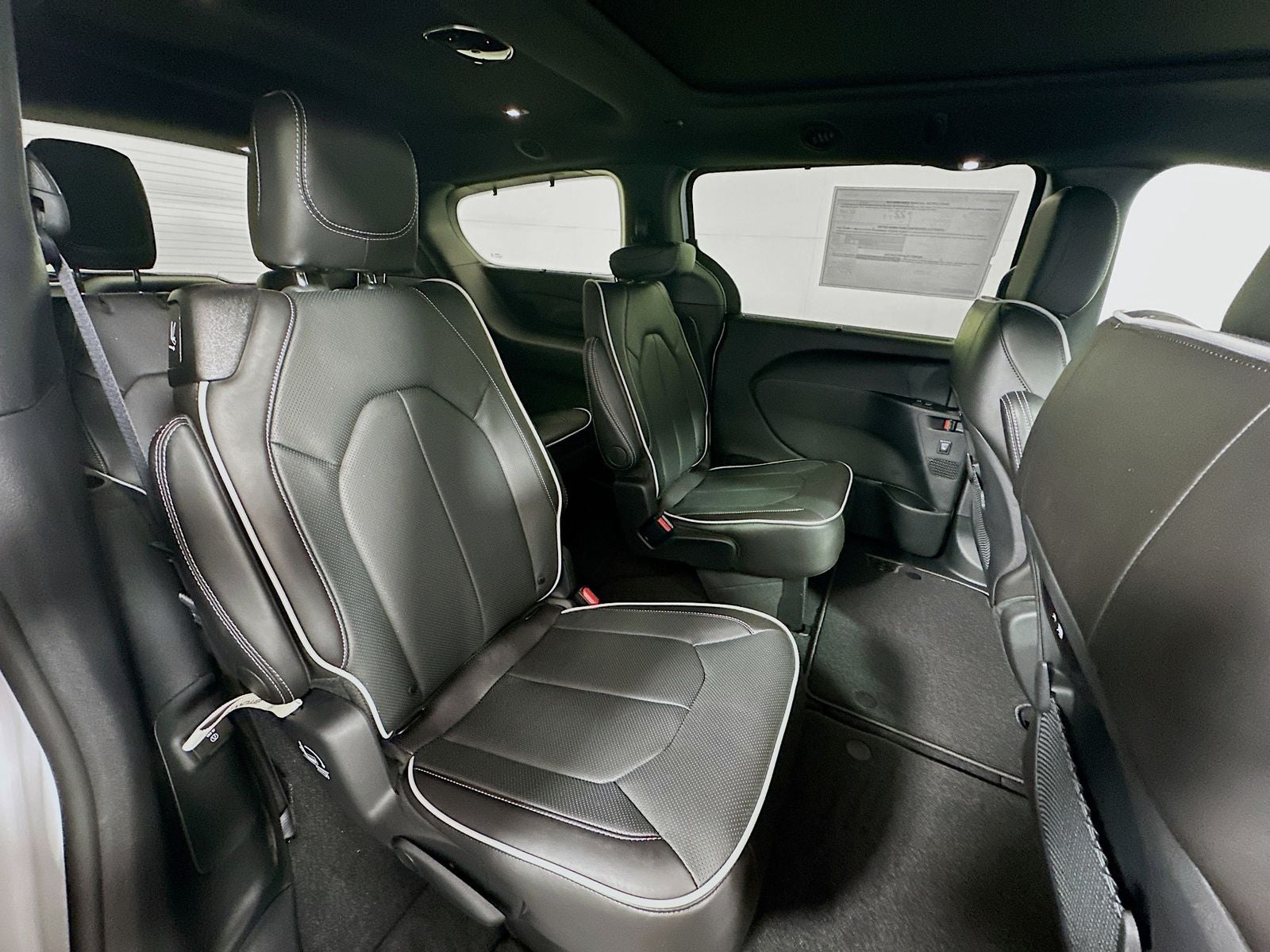 2027 Chrysler Pacifica PACIFICA LIMITED