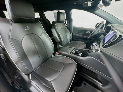 2027 Chrysler Pacifica PACIFICA LIMITED
