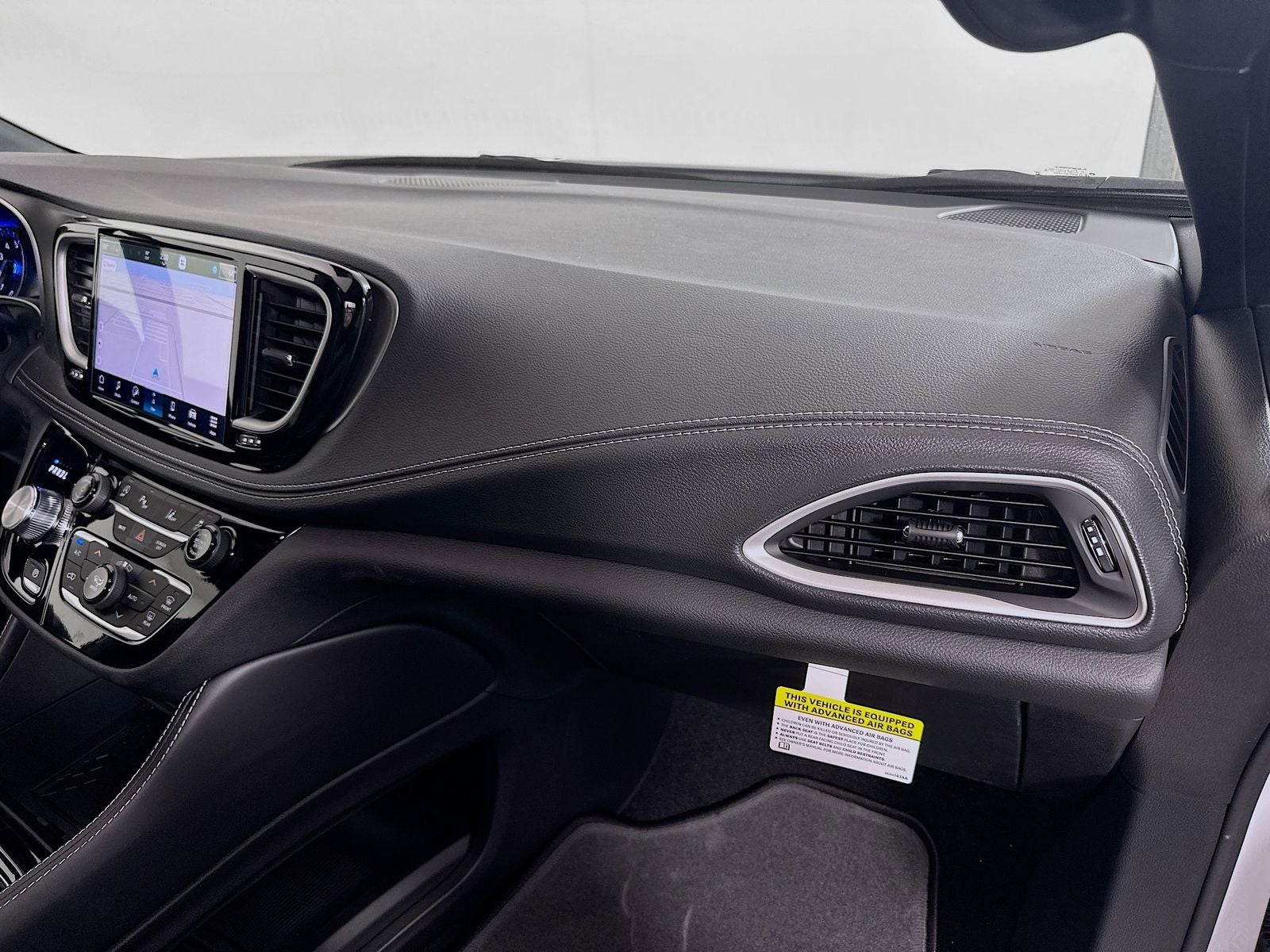 2027 Chrysler Pacifica PACIFICA LIMITED