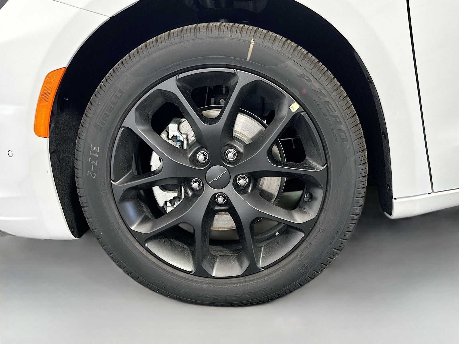 2027 Chrysler Pacifica PACIFICA LIMITED