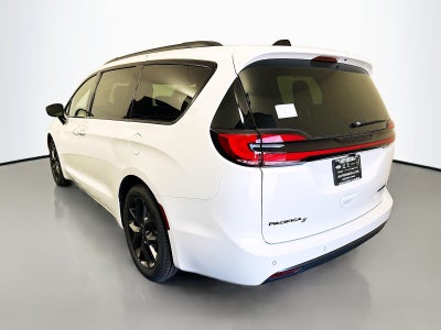 2027 Chrysler Pacifica PACIFICA LIMITED