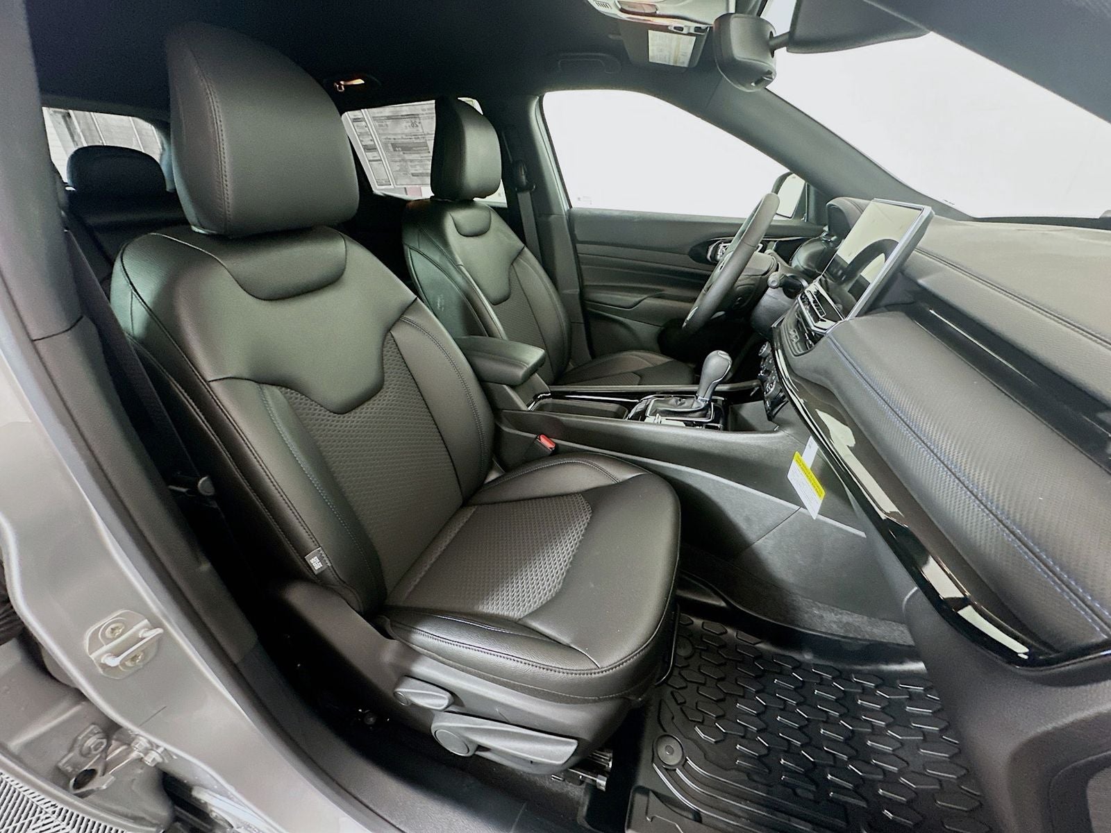 2026 Jeep Compass Altitude - Photo 28