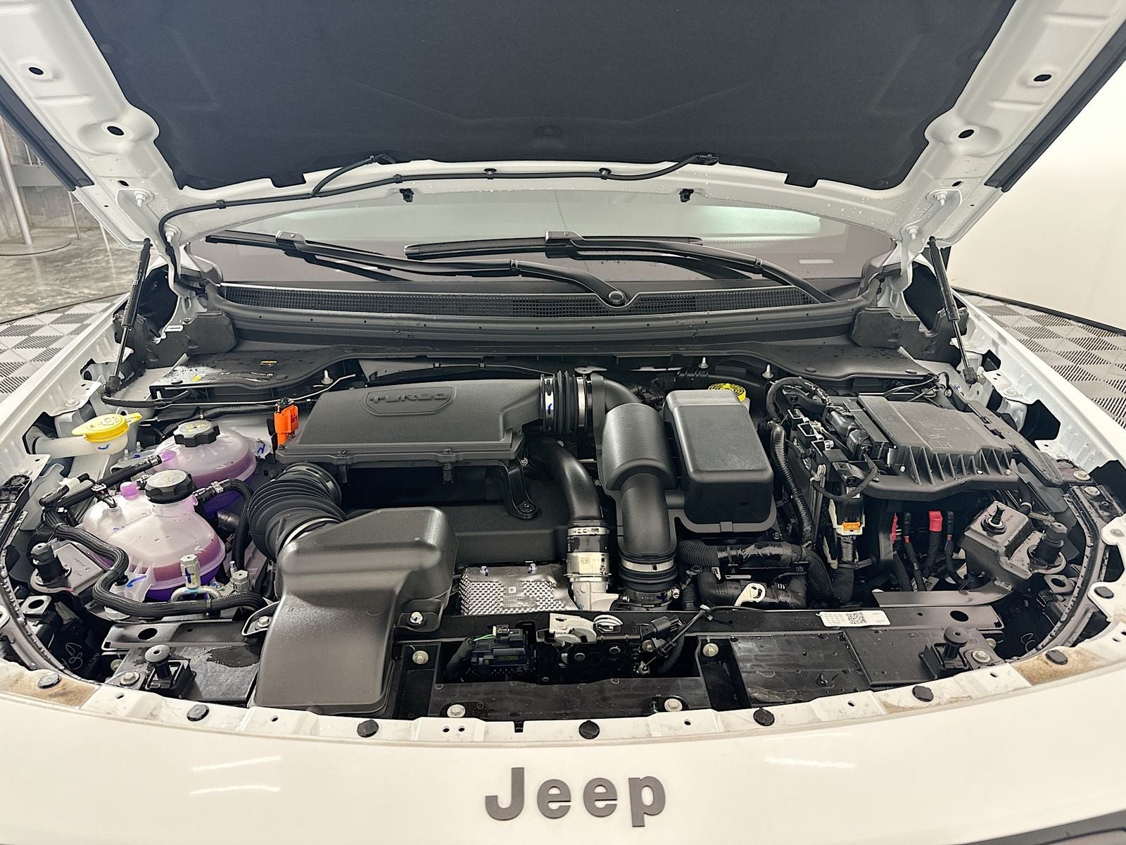 2026 Jeep Cherokee CHEROKEE LAREDO 4X4