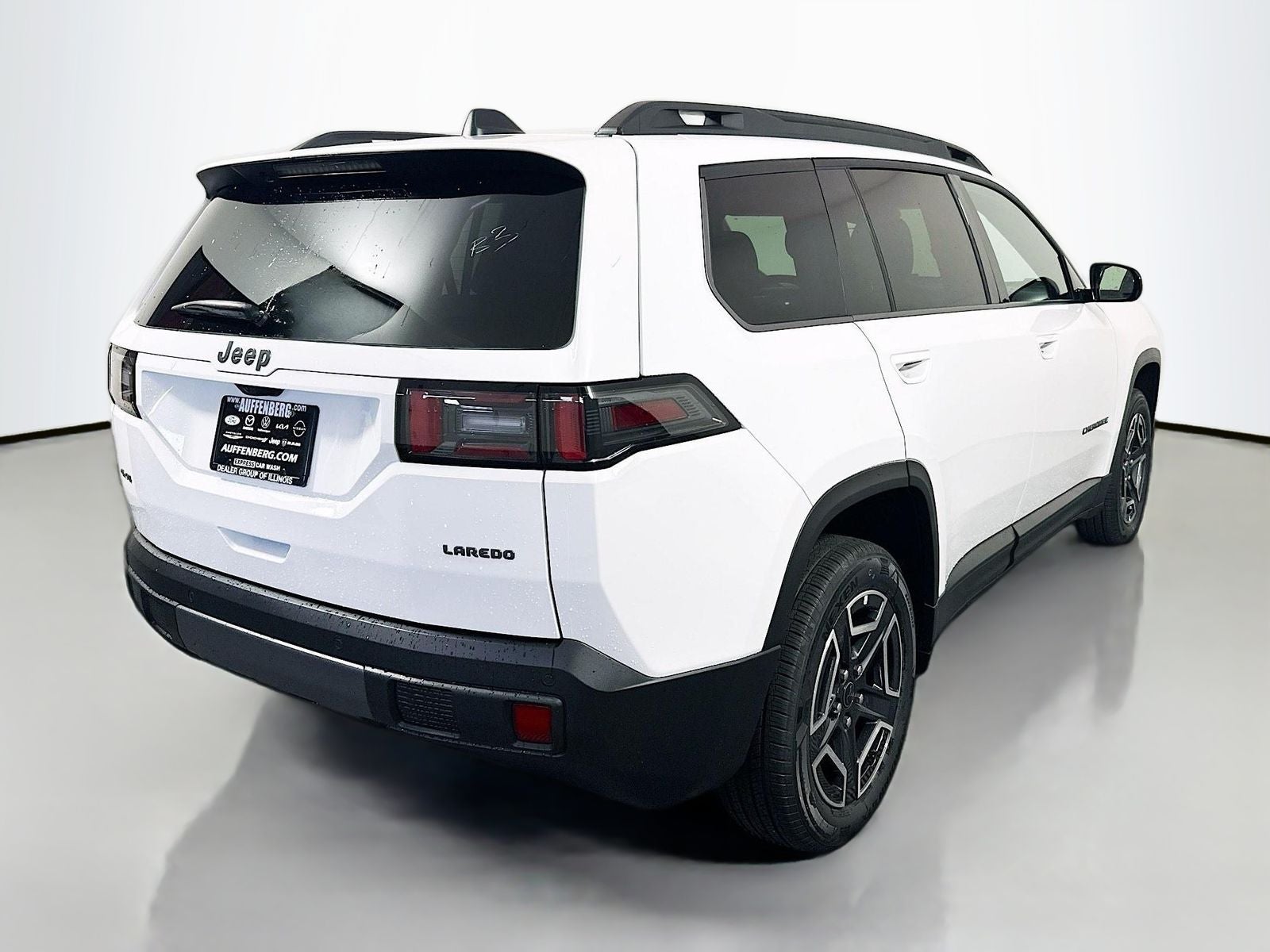 2026 Jeep Cherokee CHEROKEE LAREDO 4X4