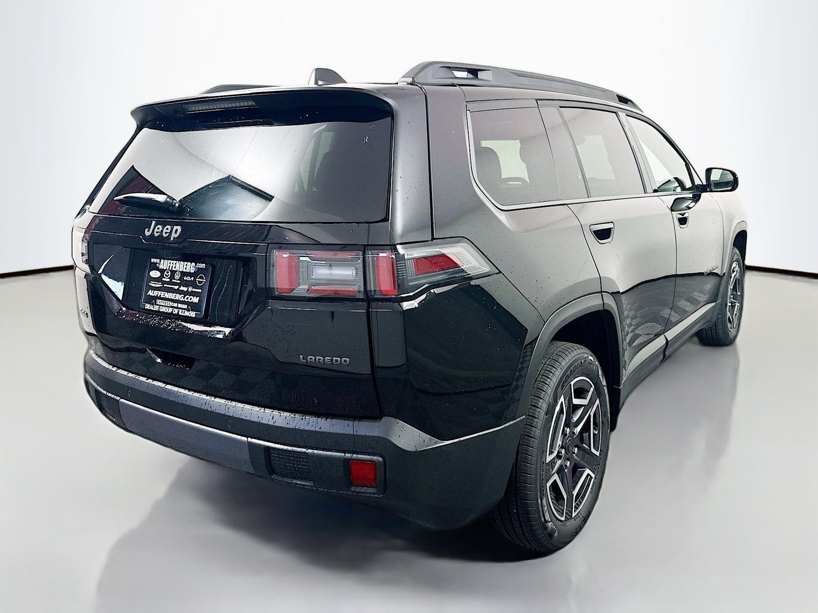 2026 Jeep Cherokee CHEROKEE LAREDO 4X4