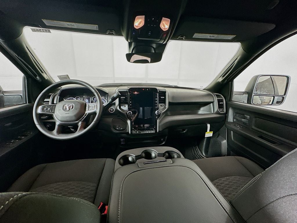 2026 RAM Ram 2500 RAM 2500 BLACK EXPRESS CREW CAB 4X4 6'4' BOX