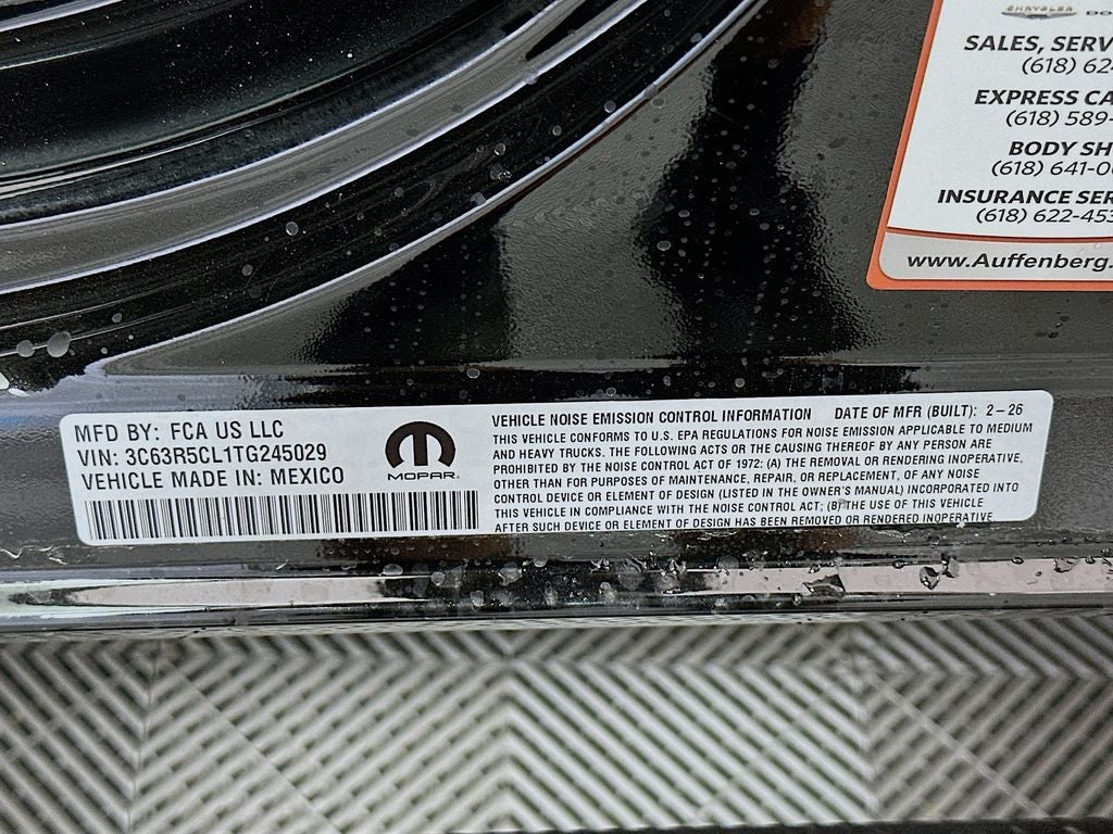 2026 RAM Ram 2500 RAM 2500 BLACK EXPRESS CREW CAB 4X4 6'4' BOX