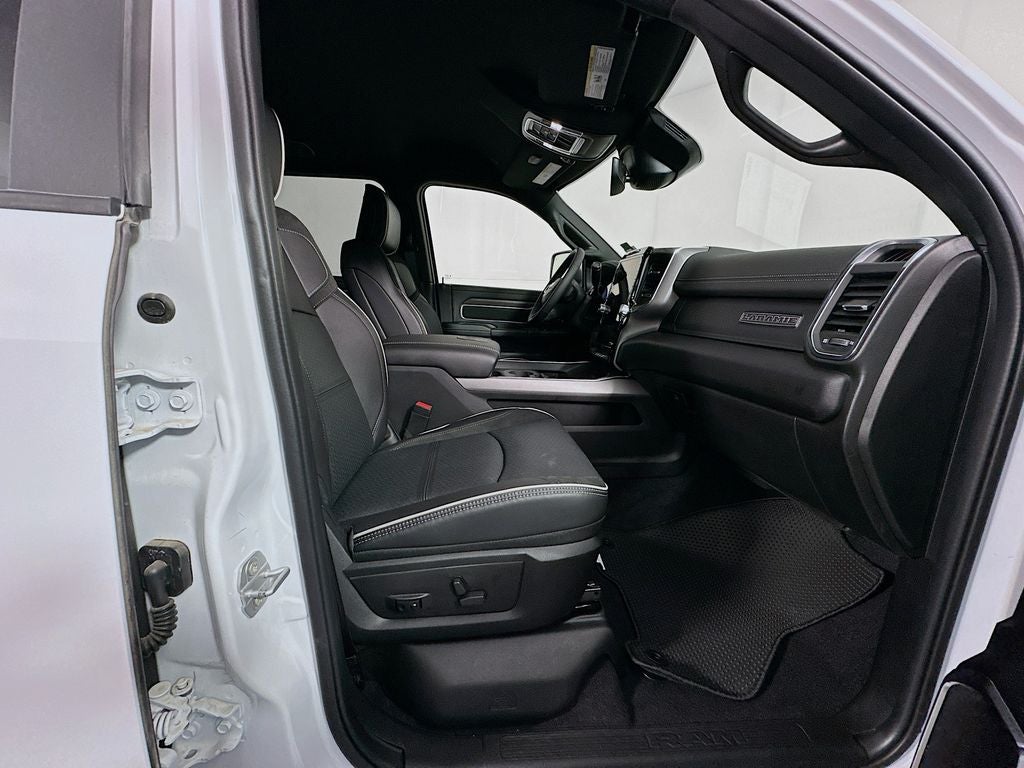 2026 RAM Ram 3500 RAM 3500 LARAMIE CREW CAB 4X4 8' BOX