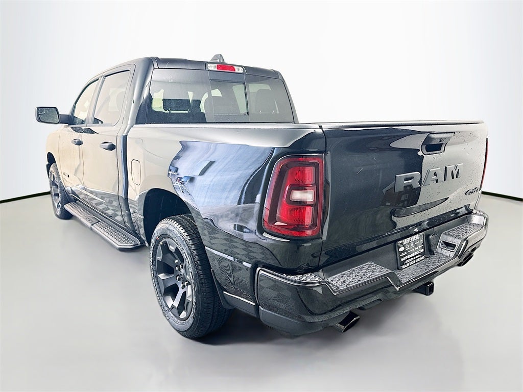 2026 RAM Ram 1500 RAM 1500 EXPRESS CREW CAB 4X4 5'7' BOX