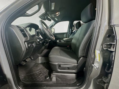 2026 RAM Ram 2500 RAM 2500 BLACK EXPRESS CREW CAB 4X4 6'4' BOX