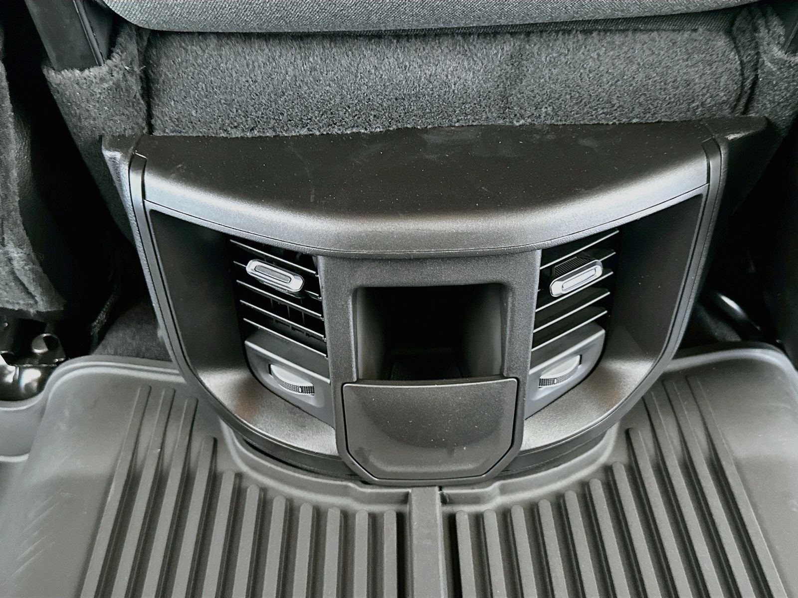 2027 RAM 2500 Black Express