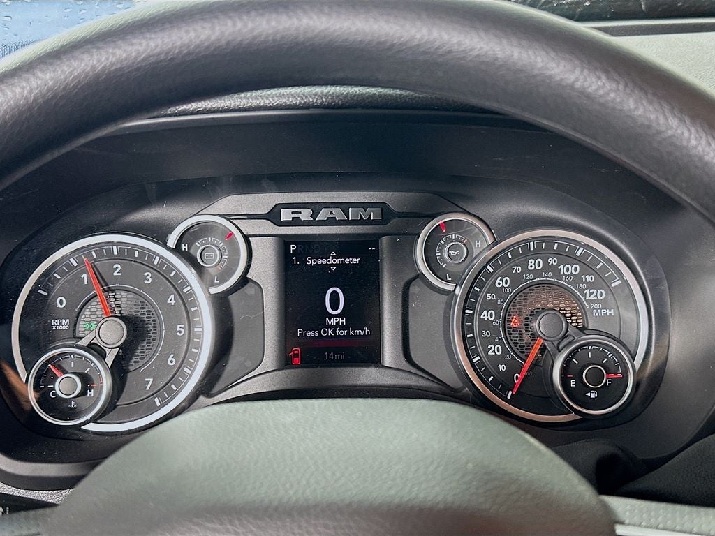 2026 RAM Ram 2500 RAM 2500 BLACK EXPRESS CREW CAB 4X4 6'4' BOX