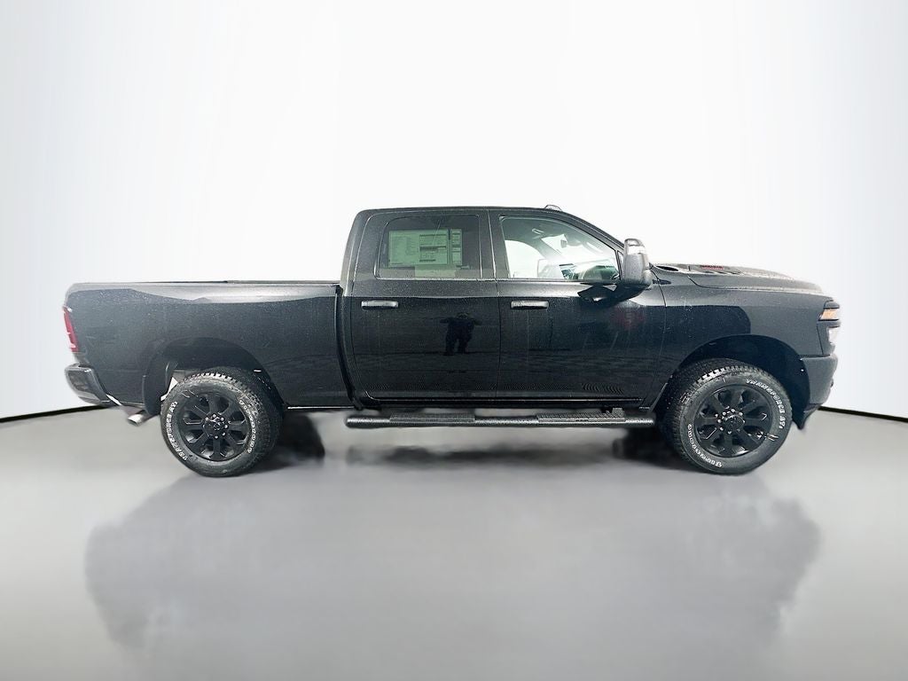 2026 RAM Ram 2500 RAM 2500 BLACK EXPRESS CREW CAB 4X4 6'4' BOX