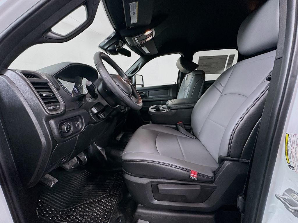 2026 RAM Ram 2500 RAM 2500 TRADESMAN CREW CAB 4X4 8' BOX