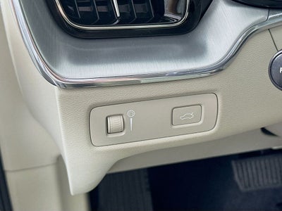 2018 Volvo XC60 T6 Momentum
