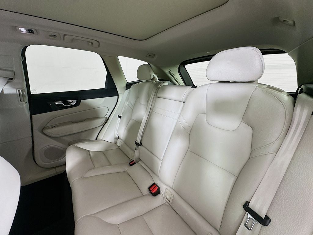 2018 Volvo XC60 T6 Momentum