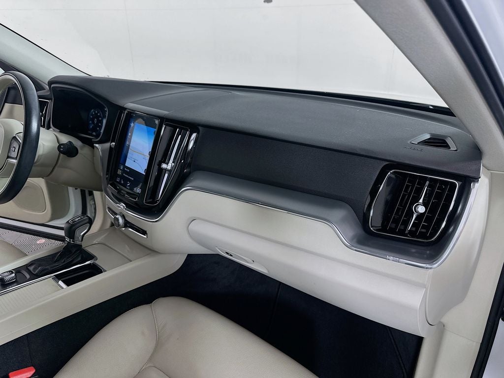 2018 Volvo XC60 T6 Momentum