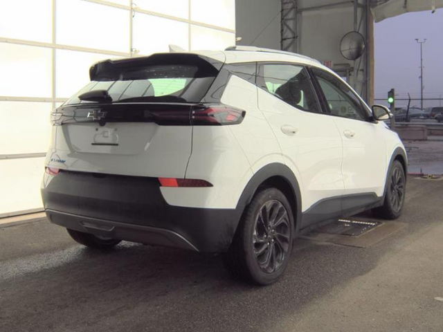 2023 Chevrolet Bolt EUV LT